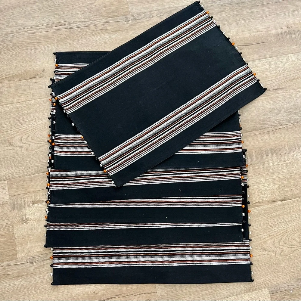 Pier One 6 pcs striped‎ Placemats With colored Beads Black/white/orange